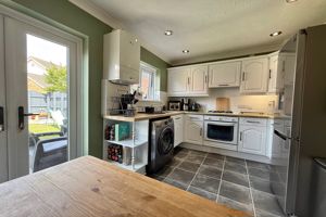 Kitchen/Diner- click for photo gallery